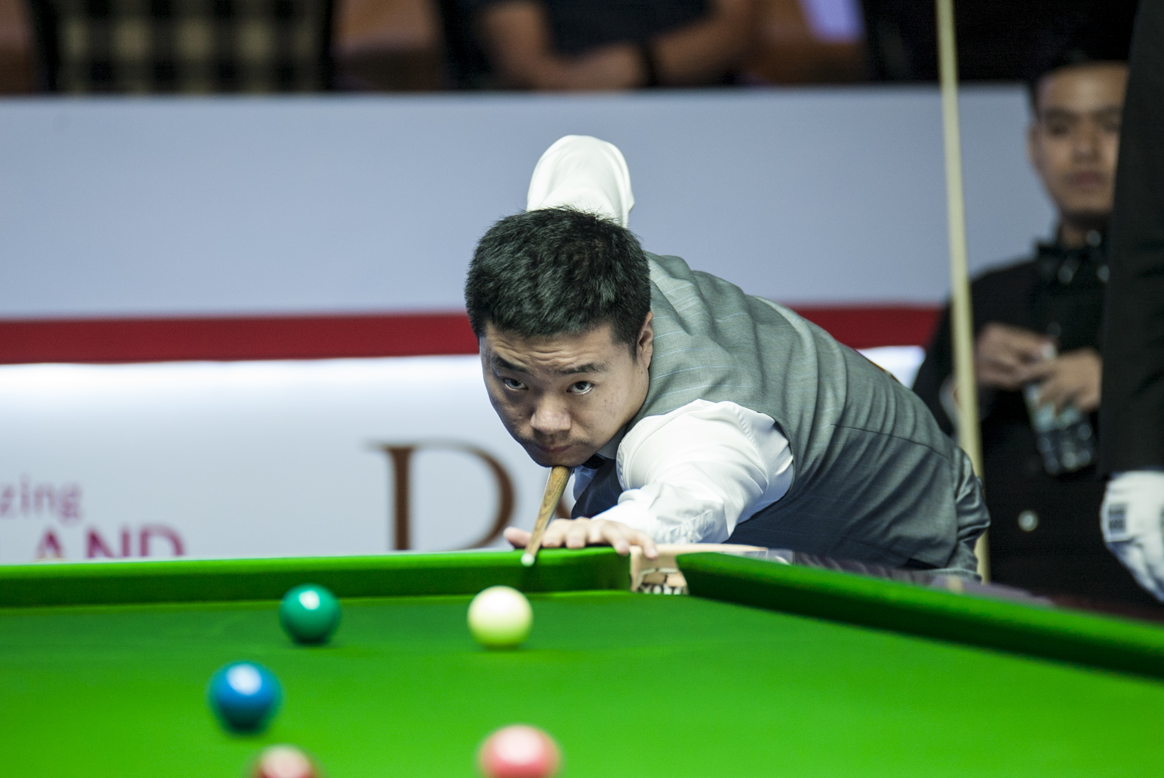 色的表现夺 色的表现夺