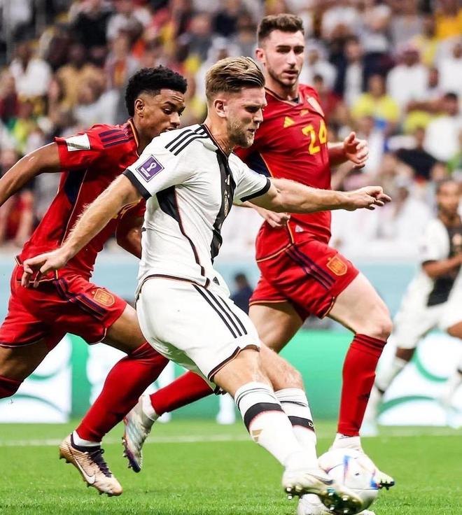 与意甲双线 与意甲双线